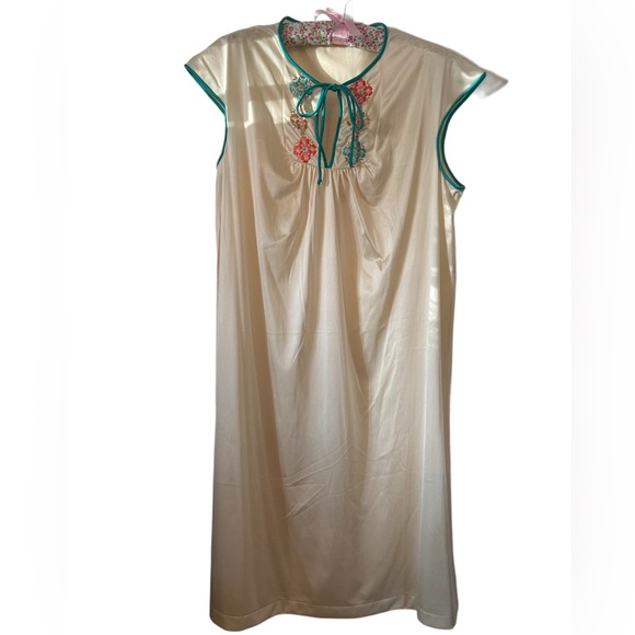 Vintage JCPenney Cottagecore Boho Nightgown - Picture 2 of 8